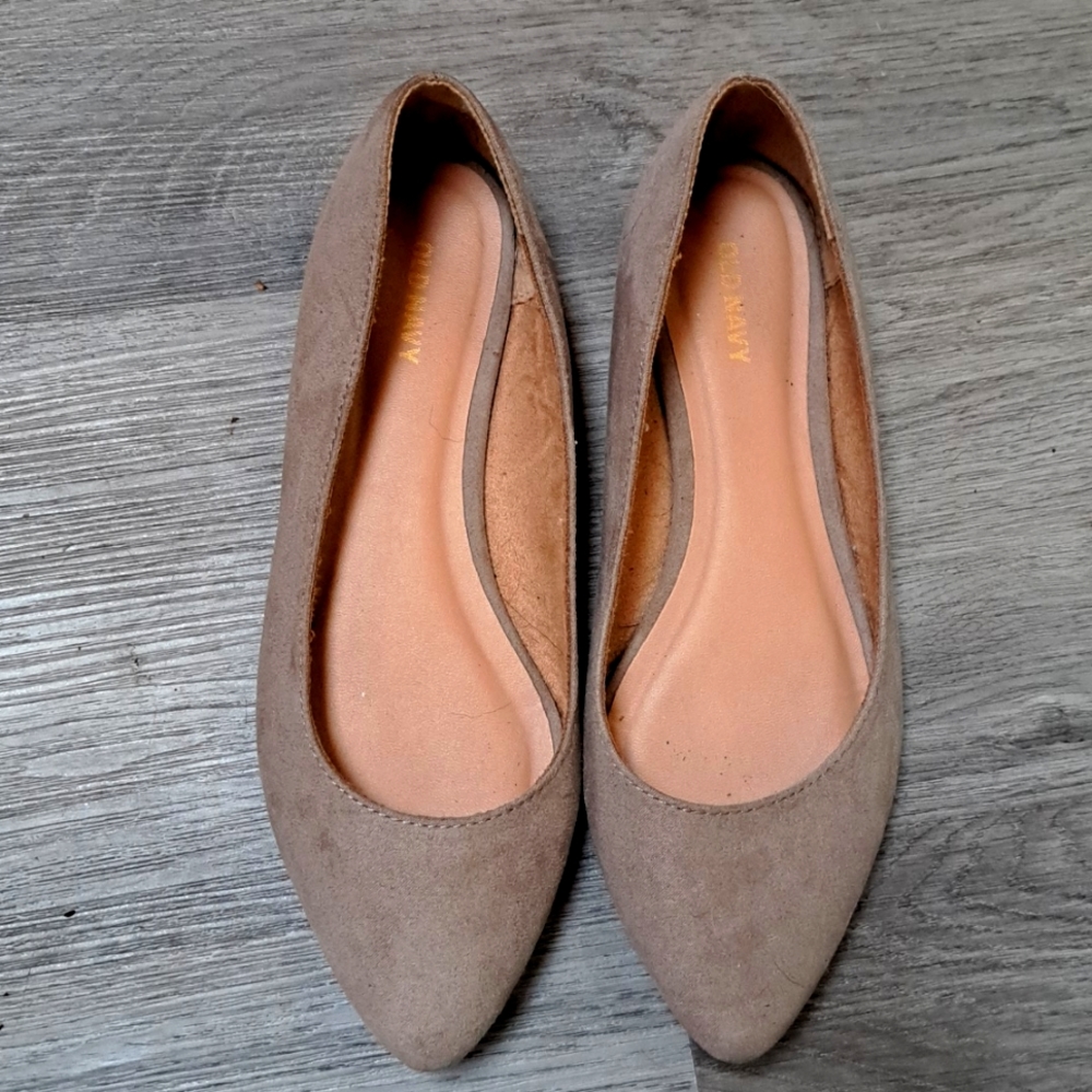 Women's flats- size 8